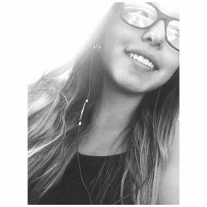 Meet your Posher, Mayra